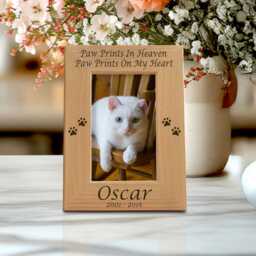 Cat Memorial Gift Personalized Picture Frame, Choice Of Pawprints in Heaven On My Heart Or Our Hearts, Family Pet Loss - thumbnail 3