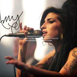 Amy Winehouse Signed - Printed Autograph Print Photo Framed Option Music C - thumbnail 2