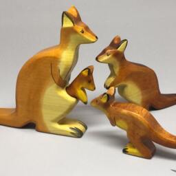 Toy Kangaroo Little Wooden Brown Colourful Standing Size 11, 0 X 6, 5 2, 2 cm - Bxhxs Approx. 25 Gr - thumbnail 3