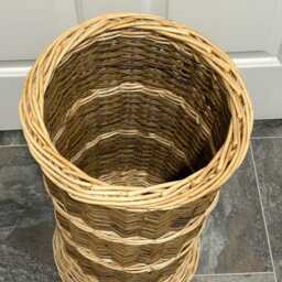 Handmade English Willow Umbrella Stand - thumbnail 2