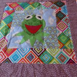 Extra Large Kermit The Frog Applique Toddler Blanket With Satin Trim - thumbnail 2