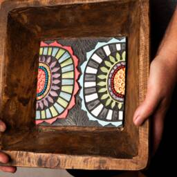 Ceramic Wall Art Set Of 4 With Hand Carved Wood Dough Bowl Frames 12 - thumbnail 3