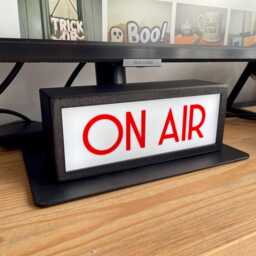 On Air Light Box - Desk Lamp, Usb Powered Led Sign, Gaming Streamer Light, Podcast Studio Decor, Home Office Sign - thumbnail 3