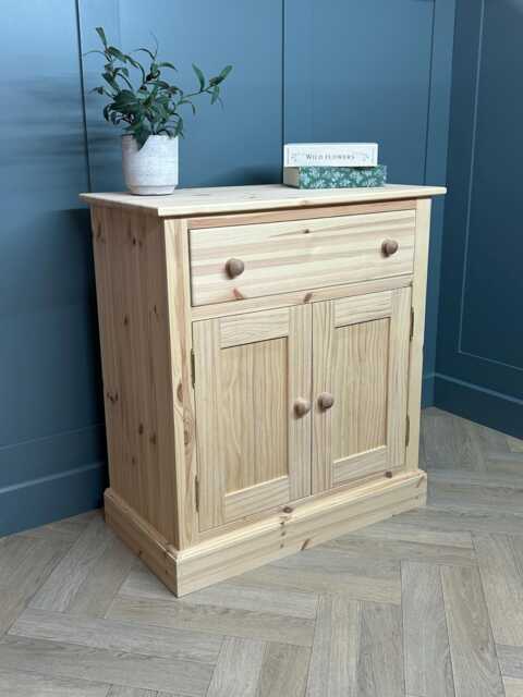 Shaker Sideboard 1 Drawer 2 Door 800mm Solid Wood Storage Unit, Ready To Paint - image 1