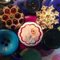 Frozen Button Frame in Blue Teal & Purple ~ Cartoon Birthday Gift For Girl Bedroom Decor For 4x6 Photo - thumbnail 2