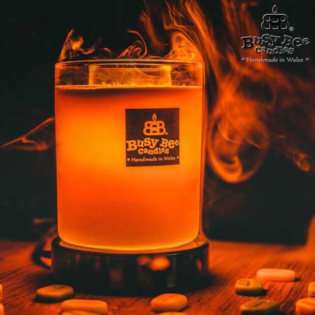 Scented Soy Wax Magik Candle Flame-Free Electric Candle - image 1