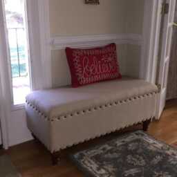 Plush Velvet Ottoman Storage Box - Mahogany Legs, Living Room Organizer - 100x37x42cm - thumbnail 3