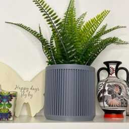 Indoor Planter Modern Ribbed Style - thumbnail 2