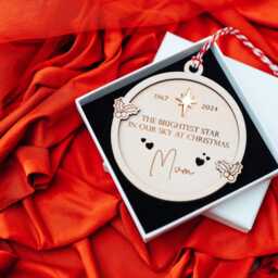 Unique Personalised Memorial Bauble For Christmas - in Loving Memory Family & Friends Sympathy Gift Festive Remembrance Decoration - thumbnail 3