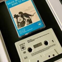 Bruce Springsteen - Born To Run Framed Cassette Tape Music Wall Art Gift - thumbnail 3