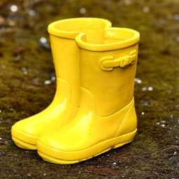 Yellow Boots Statue Stone Boot Planter Figurine Concrete Flower Pot Decor Handmade Ornament Farmhouse Decoration Front Door Sculpture - thumbnail 2