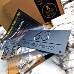 House Wall Plaques UK - Luxe A4 Unique Door Numbers Sleek Acrylic Design Personalised Home D??cor Matt Grey & Gloss Marble 28cm X 14cm - thumbnail 4