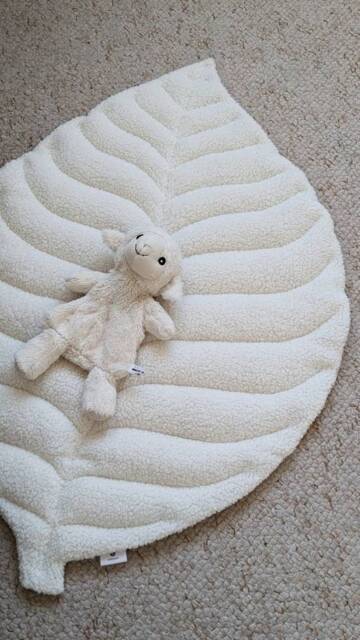 Faux Fur Leaf Playmat Milk White Baby Mat - image 1