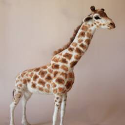Needle Felted Giraffe Sculpture Handmade Wool Safari Animal - thumbnail 2