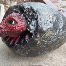 Red Dragon Egg Hatchling - thumbnail 2