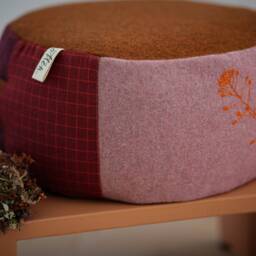 "Yoga Cushion Made Of Wool Felt With Embroidered ""Shepherd's Purse" - thumbnail 2