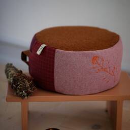 "Yoga Cushion Made Of Wool Felt With Embroidered ""Shepherd's Purse" - thumbnail 4
