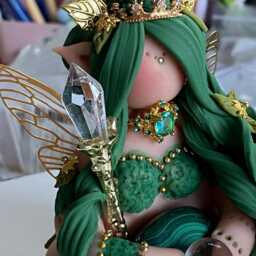 Fairy Queen Clay Goddess With A Malachite Crystal & Clear Ball - thumbnail 4