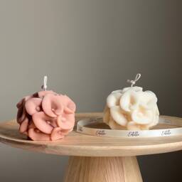 Calla Lily Soy Wax Candle Ball - Handmade Home Decor - thumbnail 1
