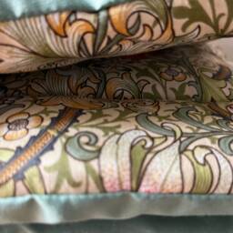 William Morris Golden Lily Throw/Blanket, Mother's Day Gift, Victorian/Traditional Decor - thumbnail 3