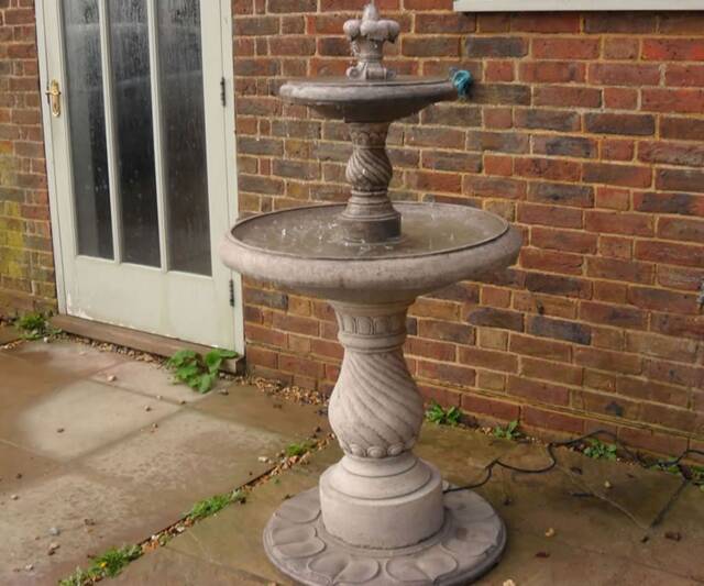 Candy Twist Stone Solar Pump F Water Fountain Feature - image 1