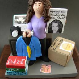 Daughter's Graduation Gift - Figurine Personalized Custom Made Clay Statue Gift For Wife, Daughter, Sister, Girlfriend - thumbnail 3