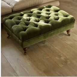 Chesterfield Plush Velvet Ottoman - Mahogany Castor Legs, 100x52x37cm - thumbnail 2