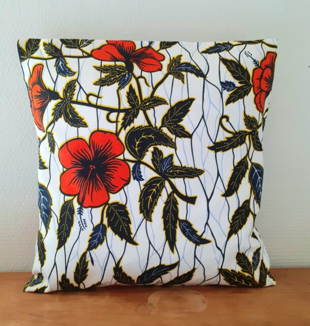 African Style Wax Cushion Cover Printed With Flowers & Foliage 40x40 Centimeters Or 16x16 Inches - image 1