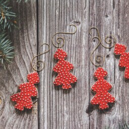 Ceramic Christmas Tree Ornaments Red Dotted Spruce Set Of Four - thumbnail 2