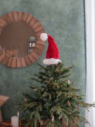 Chunky Knit Santa Hat Christmas Tree Topper Colorful Handmade Decor - thumbnail 1