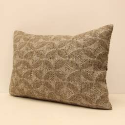 Handmade Turkish Kilim Lumbar Pillow Cover, Boho Wool Cushion - 16x24 - thumbnail 3