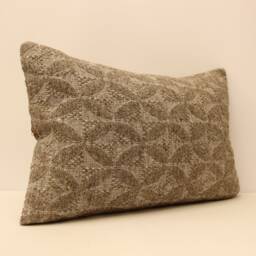 Handmade Turkish Kilim Lumbar Pillow Cover, Boho Wool Cushion - 16x24 - thumbnail 2