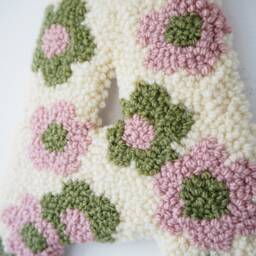 Pink & Green Custom Letter Nursery Wall Hanging With Daisy Flowers - thumbnail 3