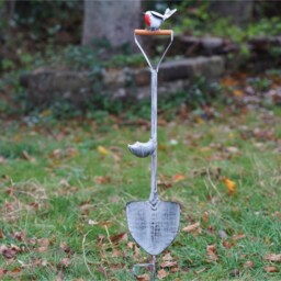 Large Robin On Shovel Bird Feeder Metal Garden Ornament Bath Sculpture Outdoor Decoration - British Watcher Gardening Gift - thumbnail 3