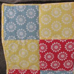 Sunflowers Lap Quilt, Picnic Throw, Summer Gift - thumbnail 4