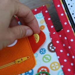 Robot Page For Custom Built Quiet Book By Tomtoy, Boys Toy, Zipper - Buttons - Slide -Lace & Tie - Buckles Activities, 20x20cm, Single - thumbnail 3