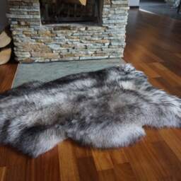 Natural Mouflon Sheepskin Rug, Black & White Shag Throw Carpet - thumbnail 3