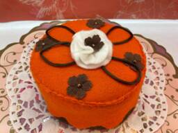 Round Felt Cake For Dinette - thumbnail 1