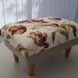Footstool in Laura Ashley Gosford Paprika - thumbnail 3