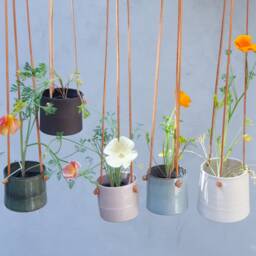 Beige & Gray Hanging Planter With Leather Straps - Minimalist Pottery - thumbnail 4