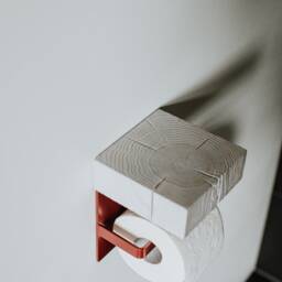 White Oak Toilet Paper Holder With Shelf, Copper Metal Details - thumbnail 3
