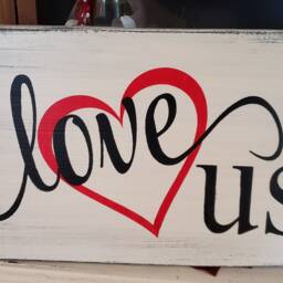 I Love Us Wood Sign Valentine's Day Decoration Wall Hanging Rustic Primitive Farmhouse Decor Gift Heart - thumbnail 2
