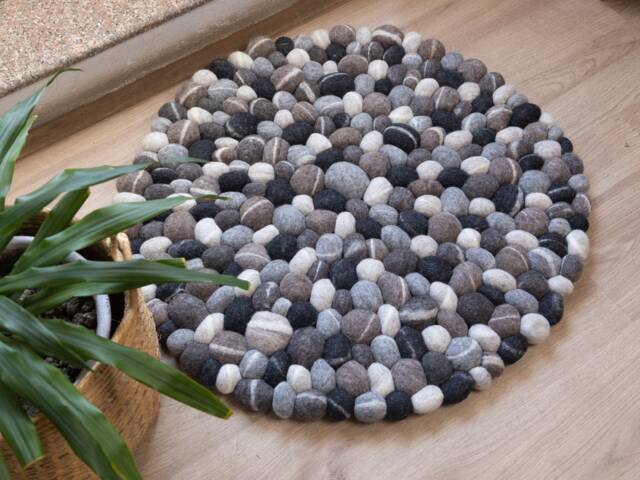 Felt Natural Round Stone Pebble Rug, Handmade Wool Pom Carpet For Room Decor, Rugs For Living Room, Bathroom, Free Shipping - image 1