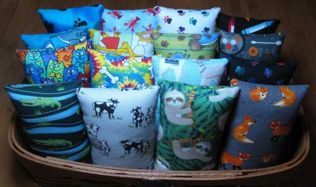 Port Pillow Seatbelt Cushion For Chemo Patients - Penguin, Cats, Lobsters - image 1