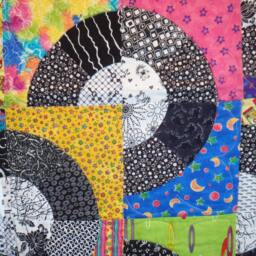 Black & White Circle Quilt, Rainbow Accent, 51-Inch Cotton Bedding - thumbnail 2