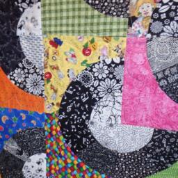 Black & White Circle Quilt, Rainbow Accent, 51-Inch Cotton Bedding - thumbnail 3