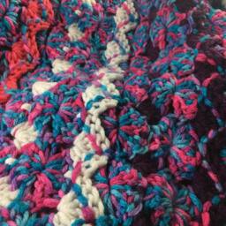 Crochet Shells & Waves Lap Afghan, Weighted Blanket - thumbnail 3