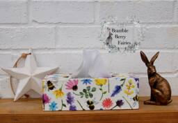 Bees & Country Meadow Flowers Decoupaged Wooden Tissue Box Cover Ideal Gift - thumbnail 1