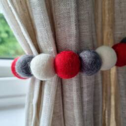 Christmas Candy Curtain Felt Ball Pom Tie Backs - thumbnail 1