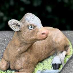 Concrete Cow Statue Garden Sculpture Farm Animal Garden Decor Outdoor Ornament Cement Figurine Farmyard Decoration Lover Gift - thumbnail 2